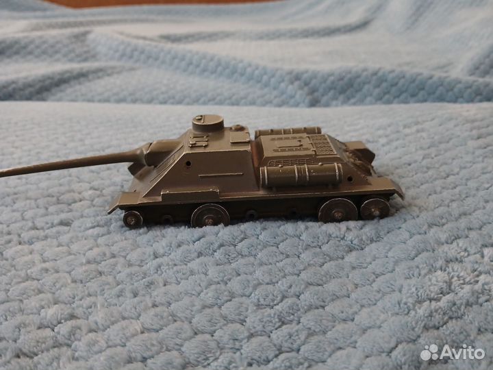 Игрушка танк СССР