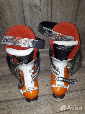 Горнолыжные ботинки lange
