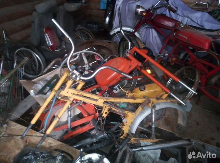 Запчасти на советский мопед СССР