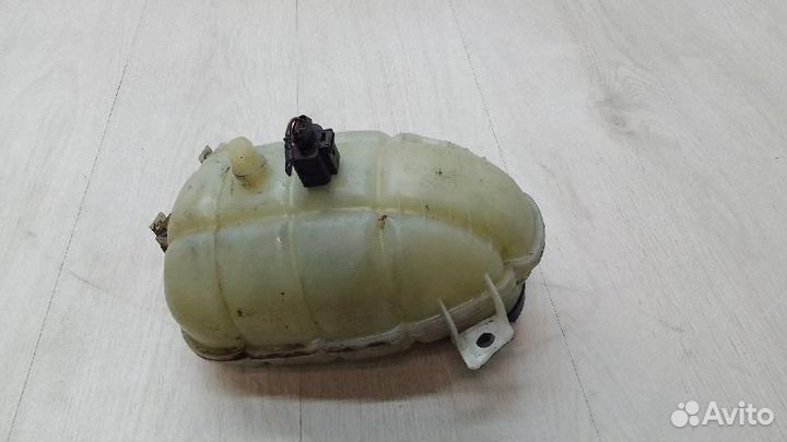 Бачок расширительный BMW 7609468