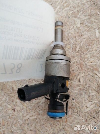 Форсунка инжекторная электрическая Mercedes Benz