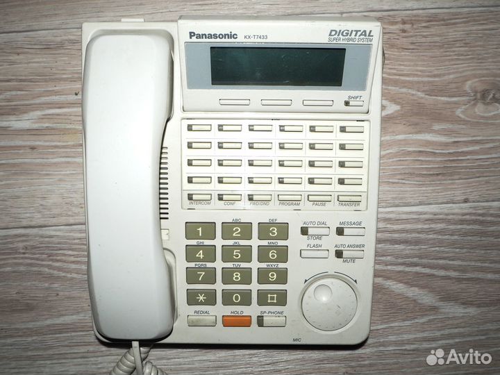Системный телефон Panasonic KX-T7433