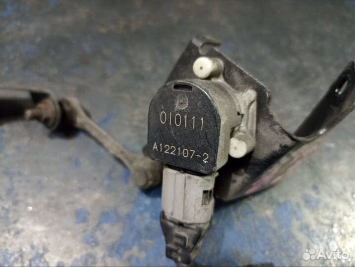 Датчик подвески задний Mazda 3 BL