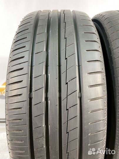 Yokohama BluEarth AE50 215/55 R17 90V