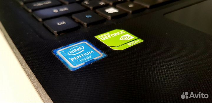 Универсальный ноутбук для работы и развлечений