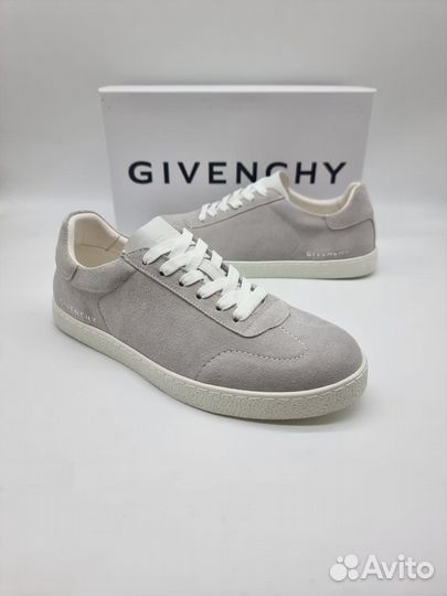 Свитер Givenchy
