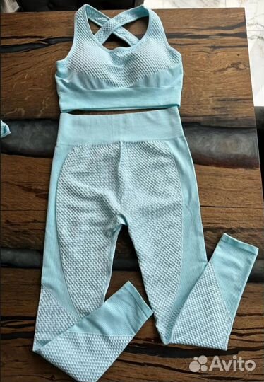 Спортивный костюм женский новый