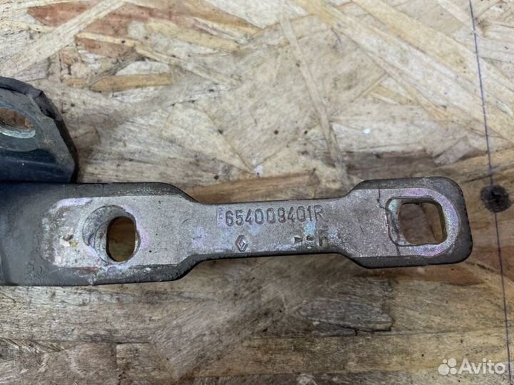 Петля капота правая Renault Logan