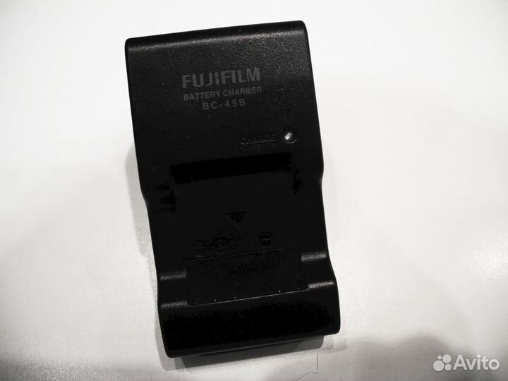 Зарядное устройство Fujifilm bc-45b
