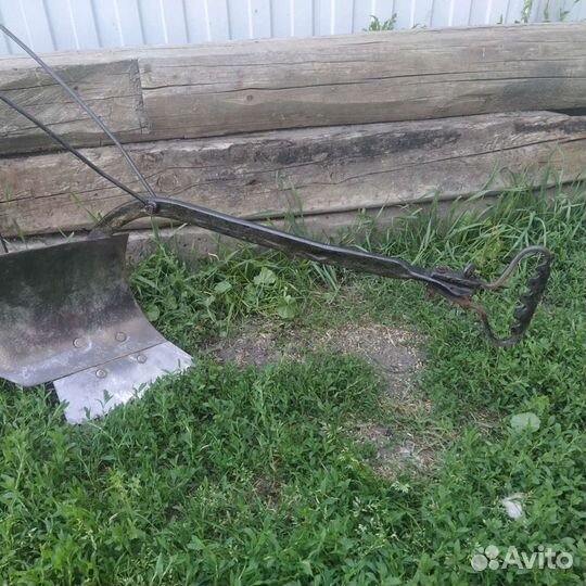 Конный плуг