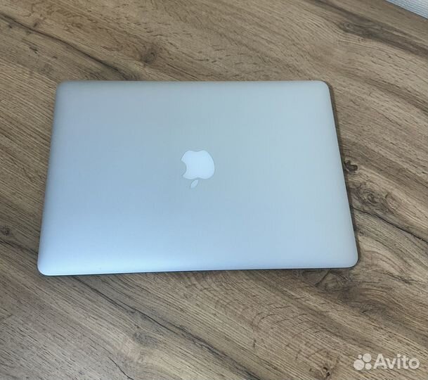 Ноутбук Apple MacBook Air 13 (2017) A1466