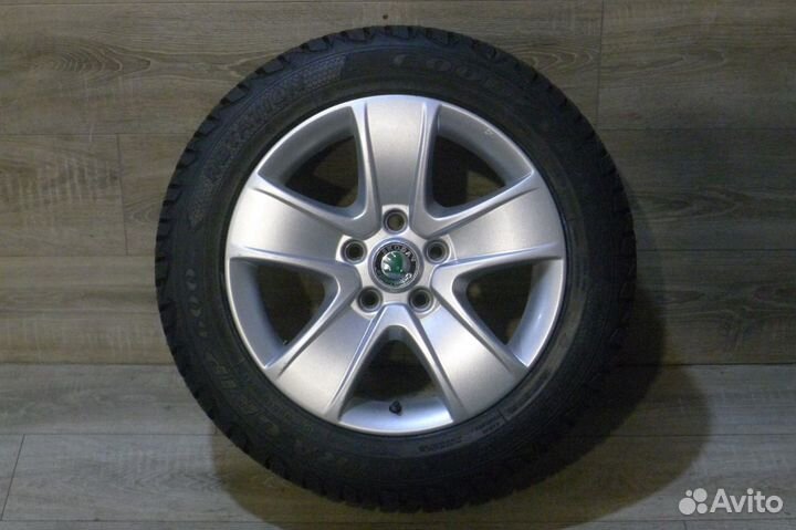 Комплект оригинальных колес R16 Skoda Octavia