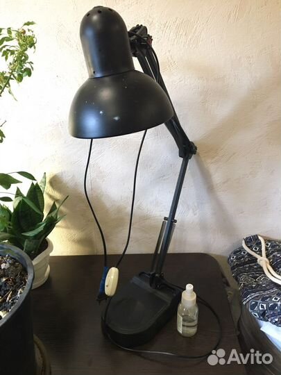 Лампа настольная