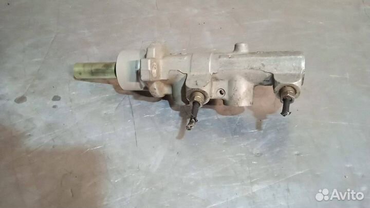 Бачок расширительный Ford Kuga 2011 3M5H8K218