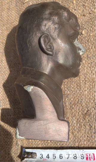 Бюст Есенин