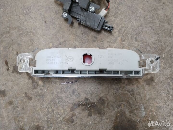 Стоп сигнал крышки багажника мазда 3