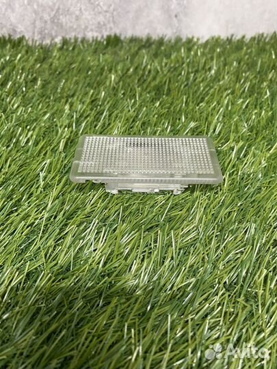 63318382358 BMW Плафон подсветки салона