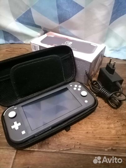 Nintendo switch lite