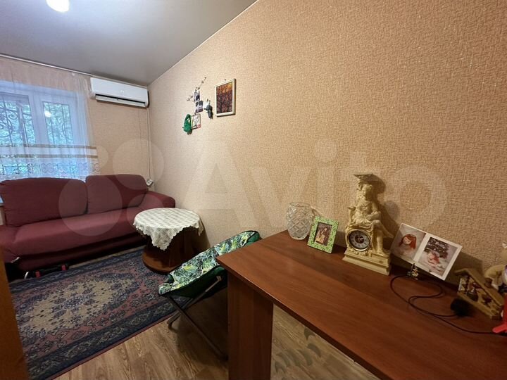 3-к. квартира, 55 м², 1/2 эт.