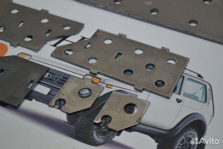 Комплект передних усилителей лонжеронов Нива Урбан