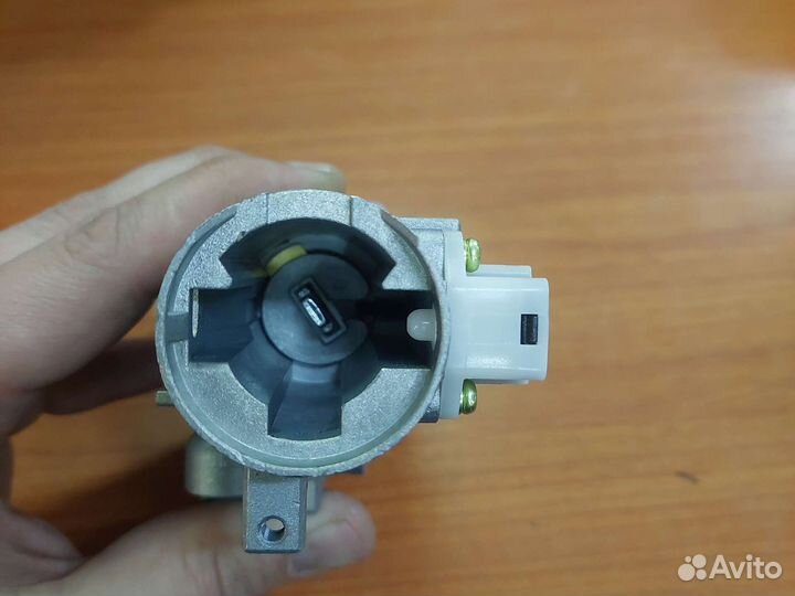 Замок зажигания chevrolet aveo t250