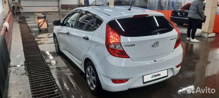 Hyundai Solaris 1.6 AT, 2013, 276 000 км