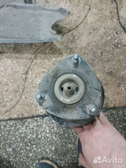 Амортизатор подвески передний Mazda 6 skyactiv