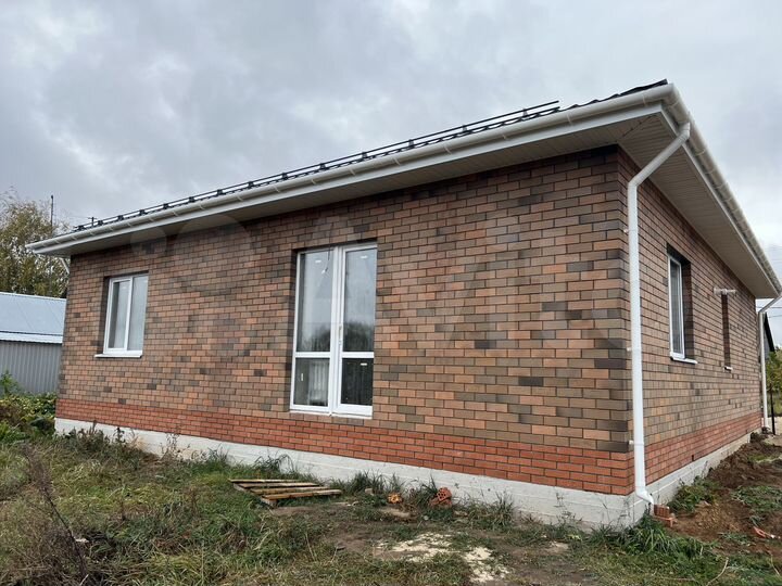 Коттедж 108 м² на участке 11 сот.