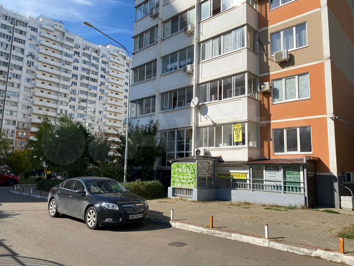 Торговая площадь, 64.8 м²