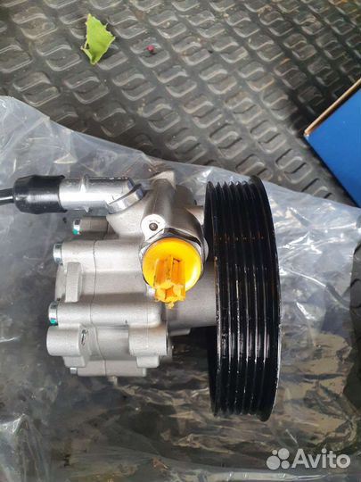 Насос гур nissan almera G15