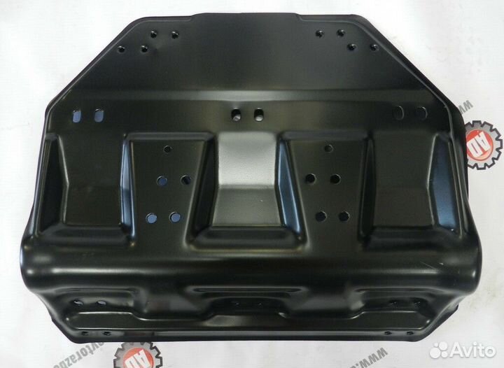 Накладка кронштейна крыла лев. Scania 5 series 184