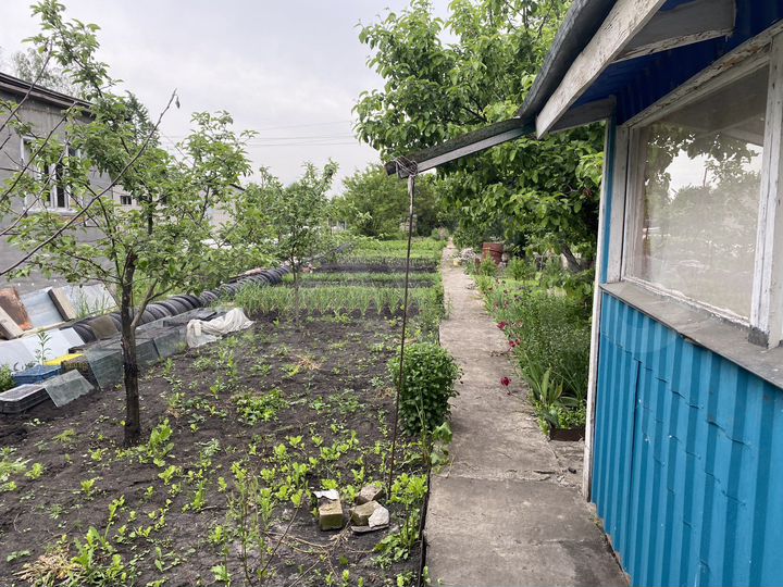 Дача 20 м² на участке 10 сот.