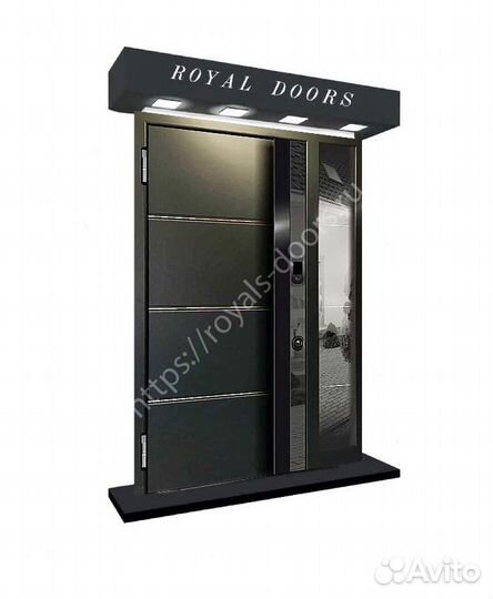 Входная металлическая дверь в дом