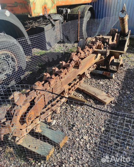 Бара траншеекопатель