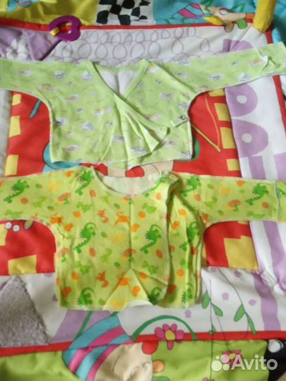 Продам детские вещи