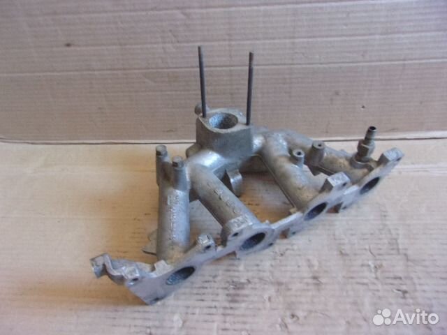 Опель Аскона, 16N, коллектор впускной 90128218