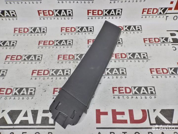 Накладка средней стойки левая Opel Astra H Z18XER