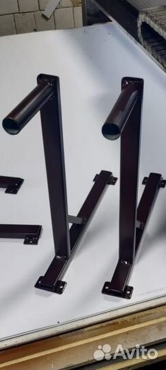 Настенное крепление для концертной акустики