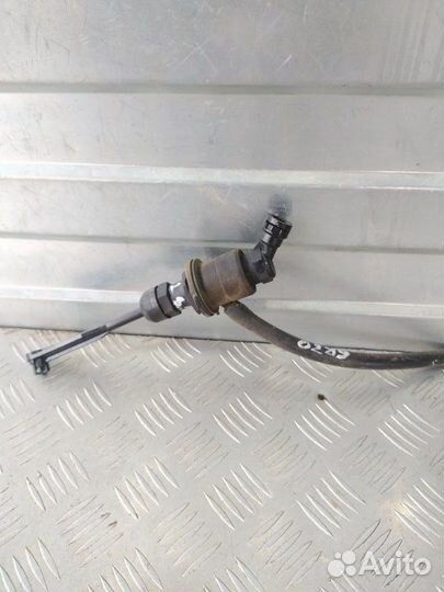 Главный цилиндр сцепления Renault Duster HSA F4R