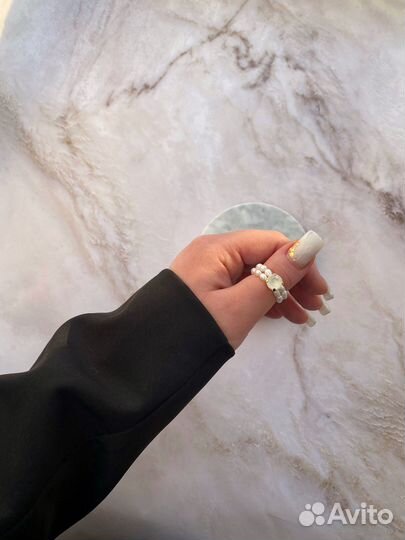 Кольцо из жемчуга с кристаллом SW