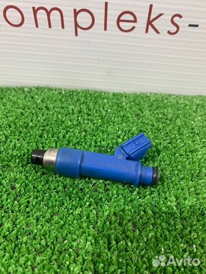 Форсунка инжекторная Toyota 1nzfe