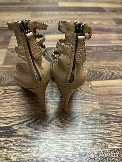 Босоножки женские Alaïa