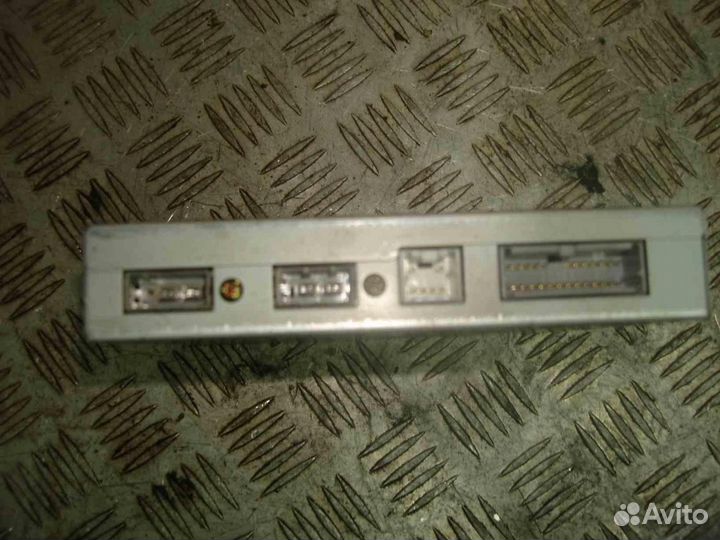 Тв тюнер Nissan Elgrand E51 2002-2010