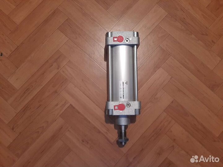 Пневмоцилиндр Camozzi 40M2L080A0100