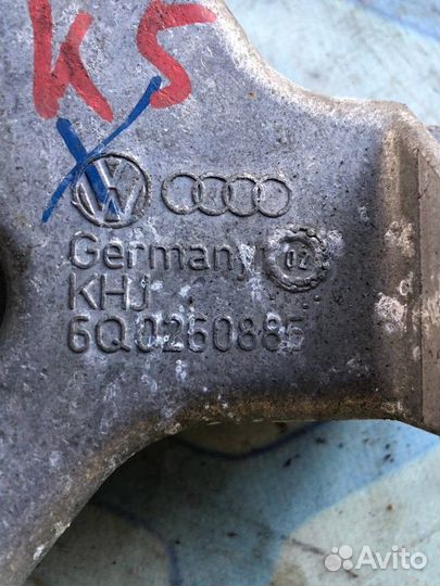 Кронштейн кондиционера 6Q0260885