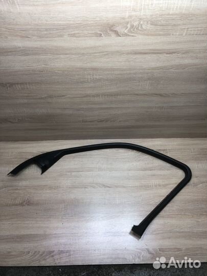 Накладка рамы двери правая передняя BMW E70