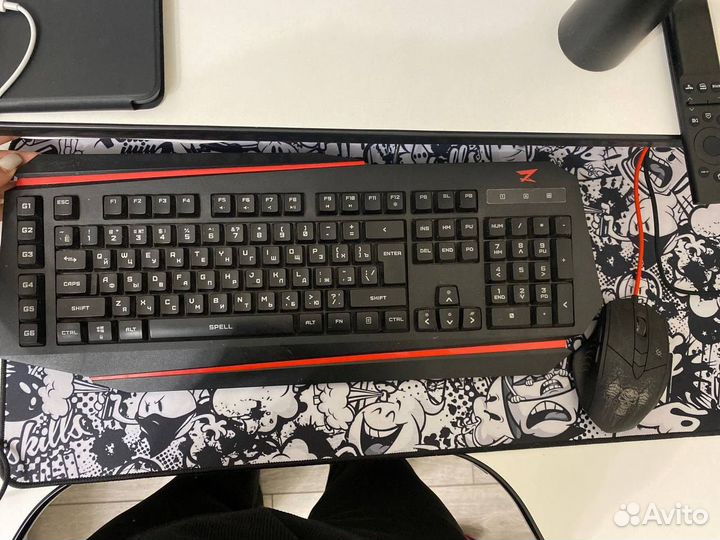 Игровой системный блок с монитором