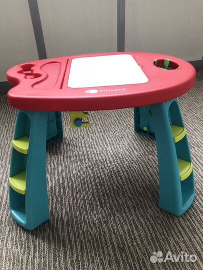 Детский стол с табуретом