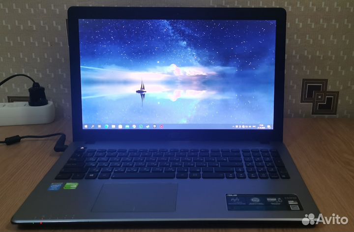 Ноутбук Asus