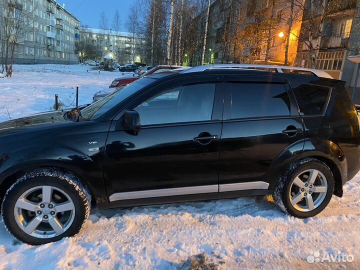 Mitsubishi Outlander 3.0 AT, 2008, 291 000 км